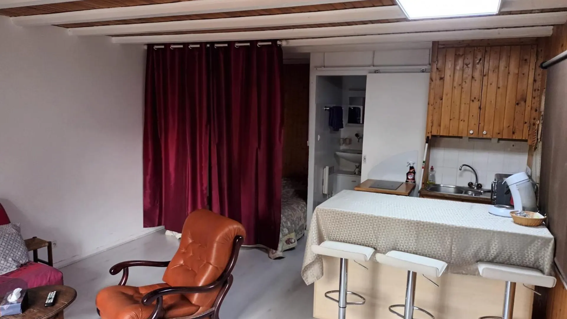 Gites De La Verne Beaurepaire  Apartment